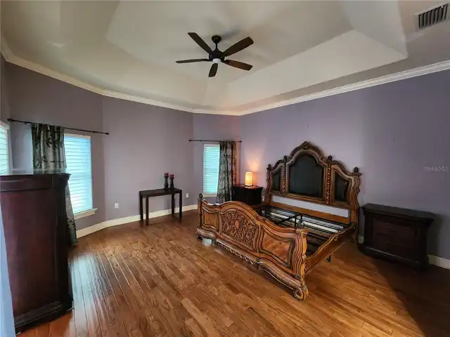 Listing Photo 12