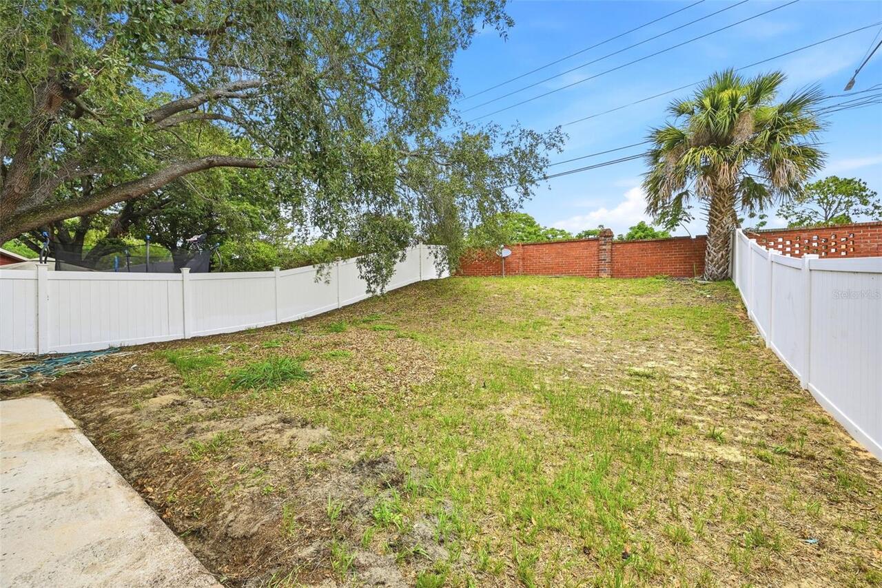 Listing Photo 23