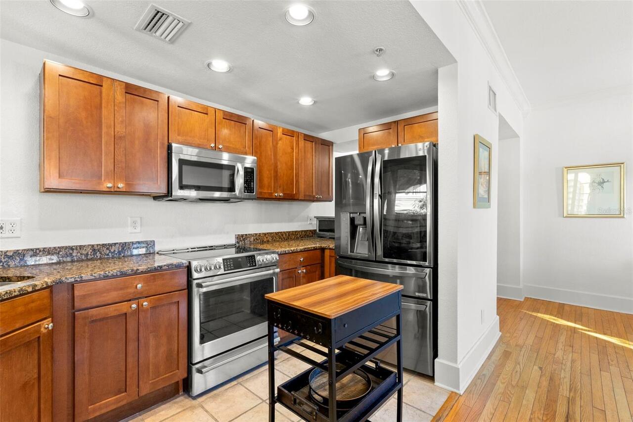 Listing Photo 7