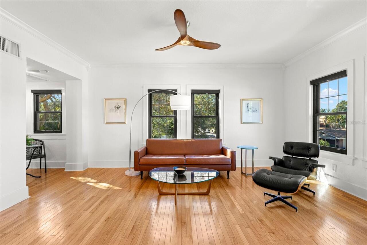 Listing Photo 10