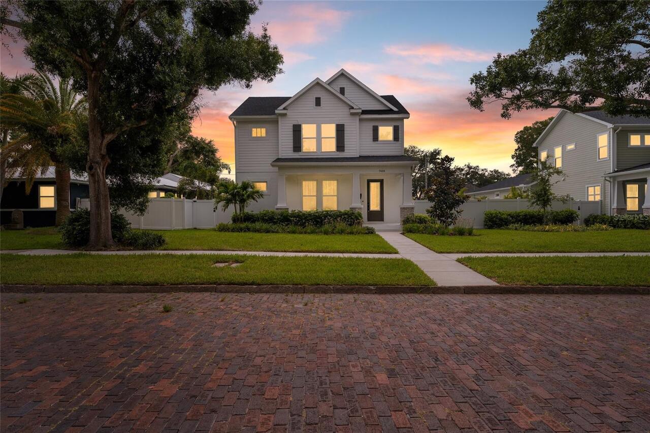 St Petersburg Real Estate
