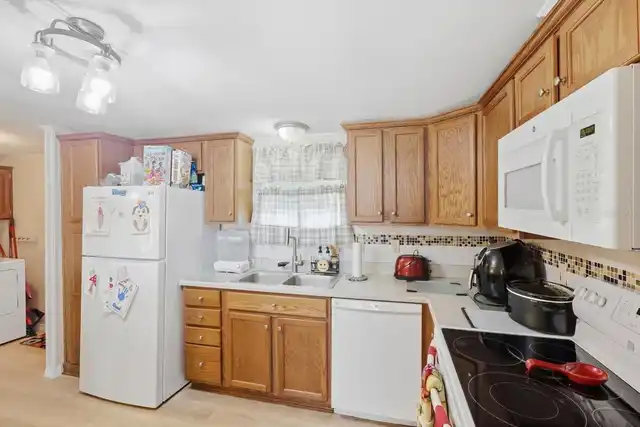 Listing Photo 13