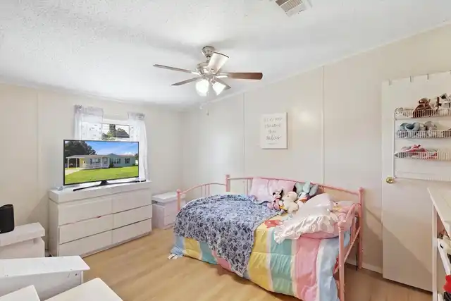 Listing Photo 22
