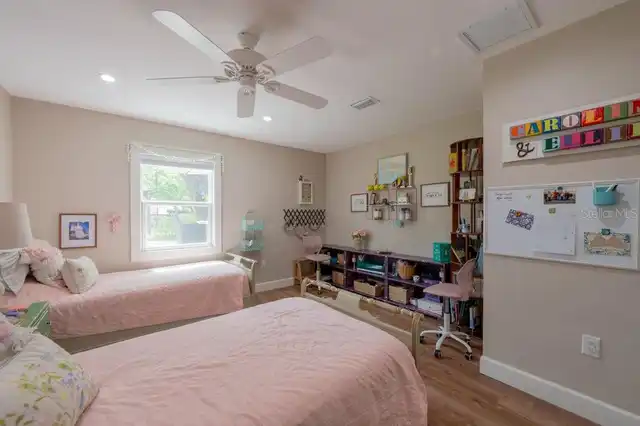 Listing Photo 22