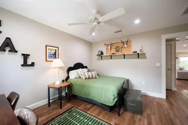 Listing Photo 25