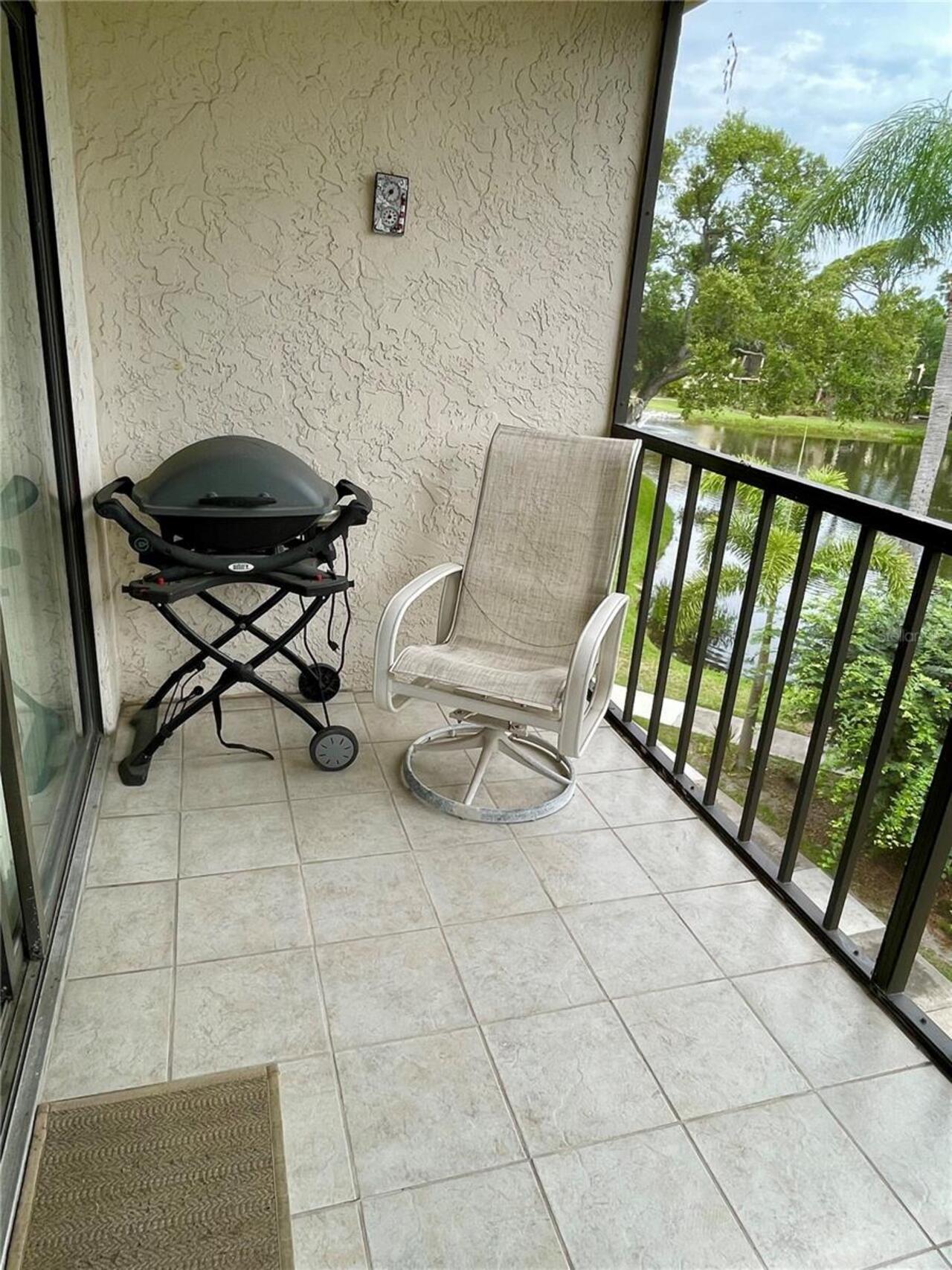 Listing Photo 12