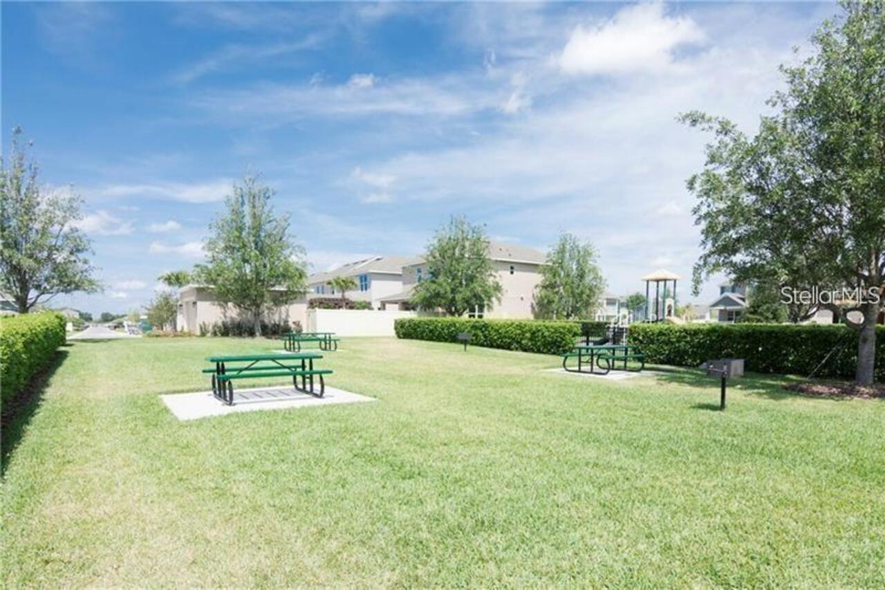 Listing Photo 17