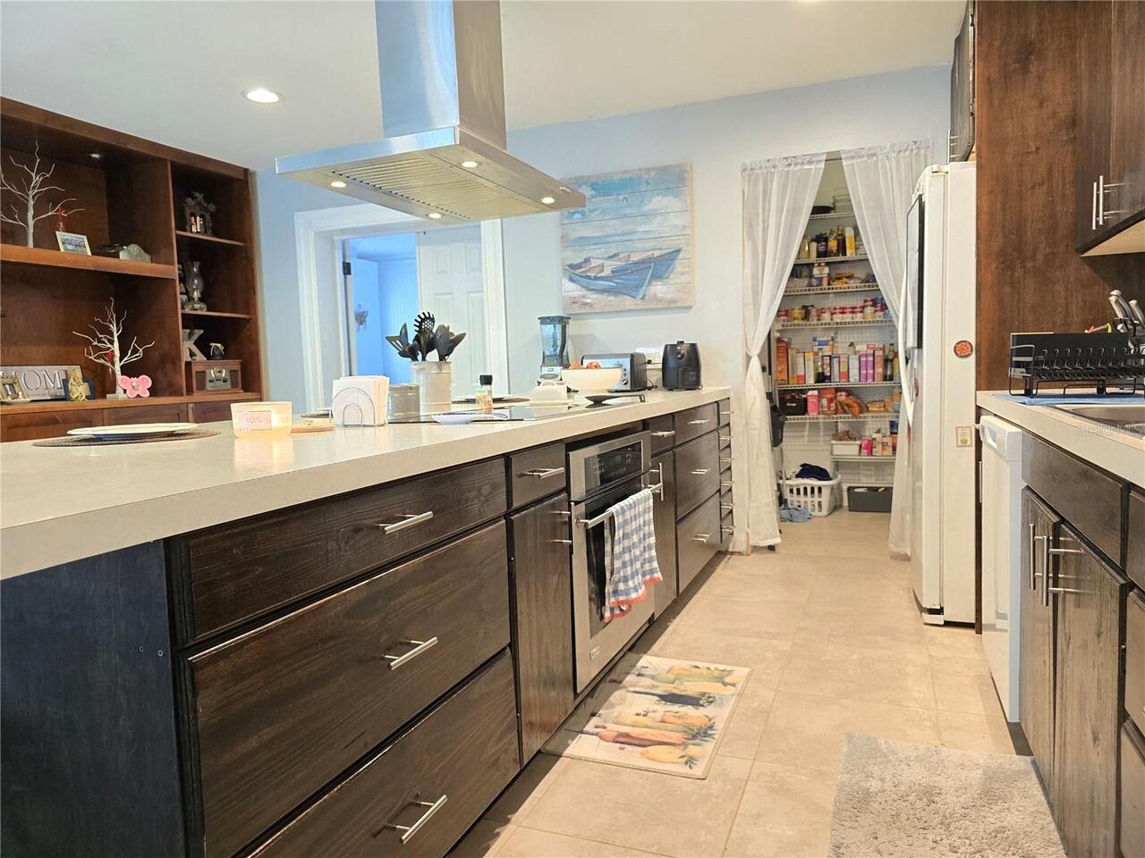 Listing Photo 12