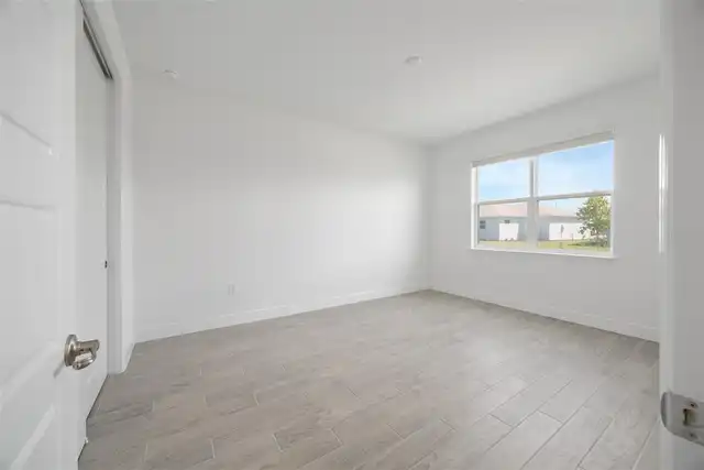 Listing Photo 20