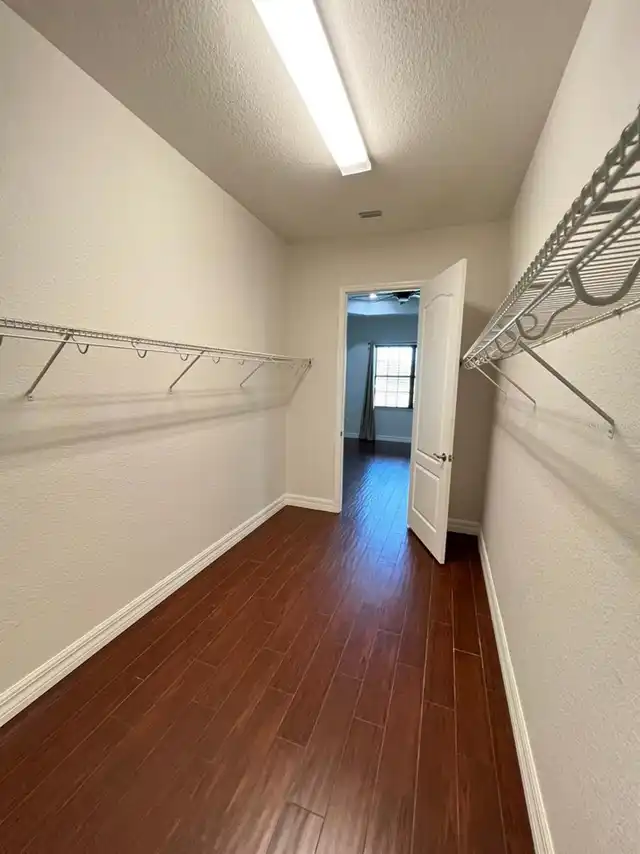Listing Photo 14