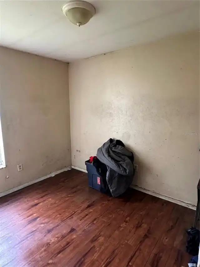 Listing Photo 15