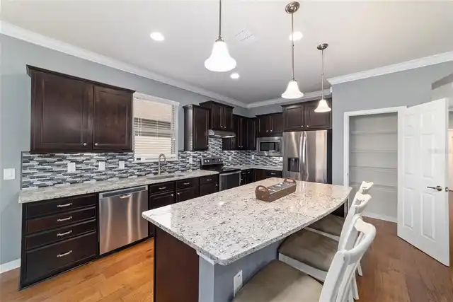 Listing Photo 18