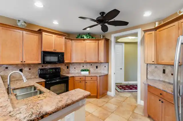 Listing Photo 15