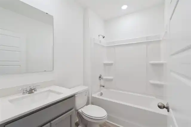 Listing Photo 13