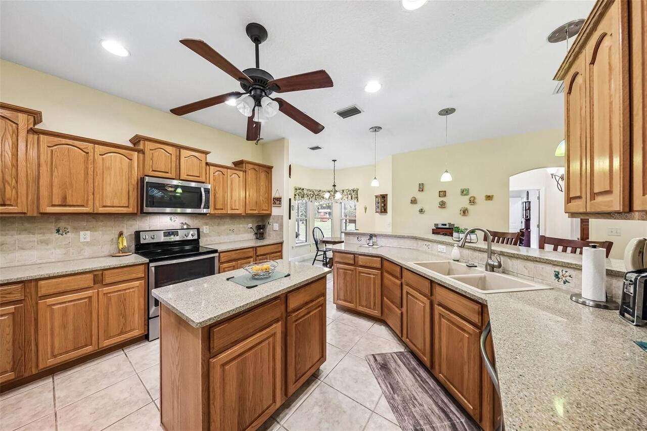 Listing Photo 17