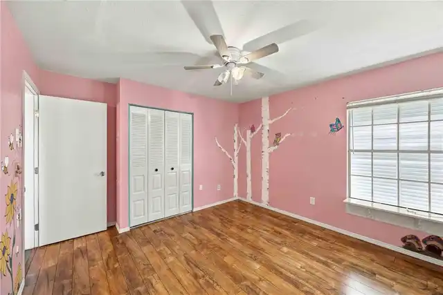 Listing Photo 16