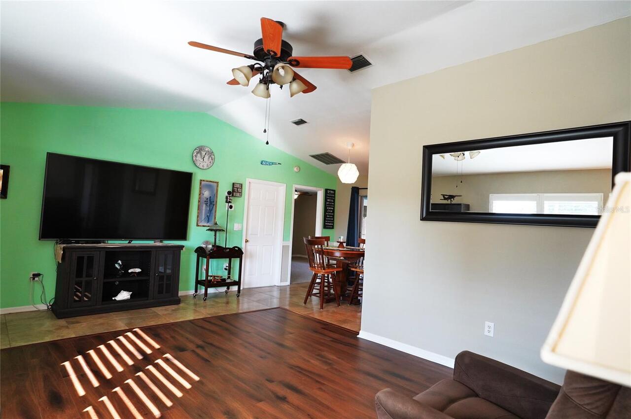 Listing Photo 7