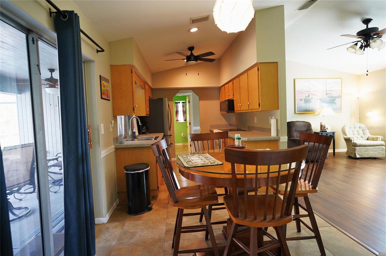 Listing Photo 8