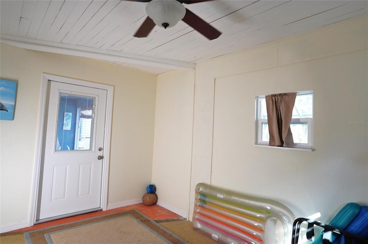 Listing Photo 17
