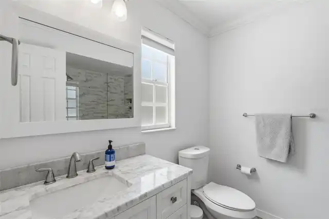 Listing Photo 10