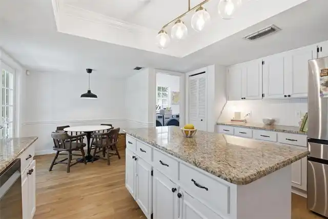 Listing Photo 16