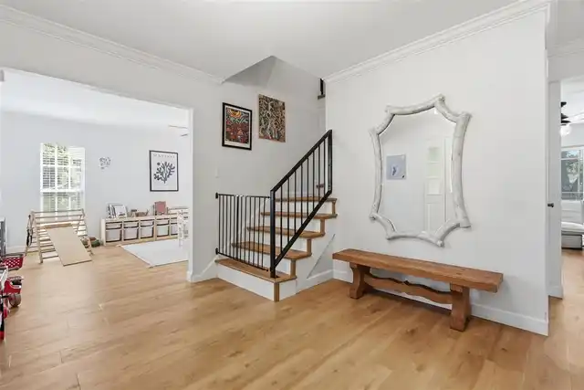 Listing Photo 18