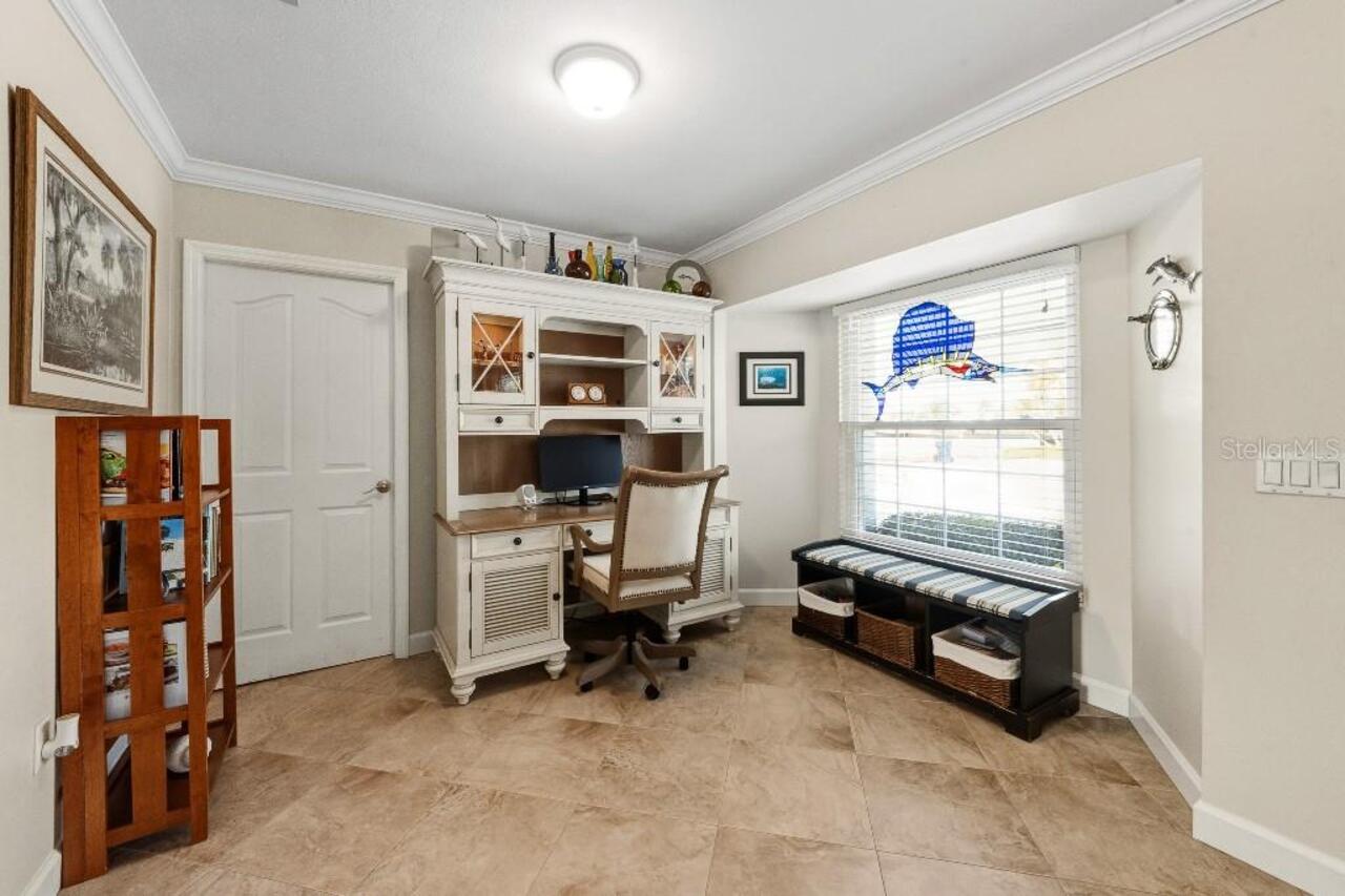 Listing Photo 10