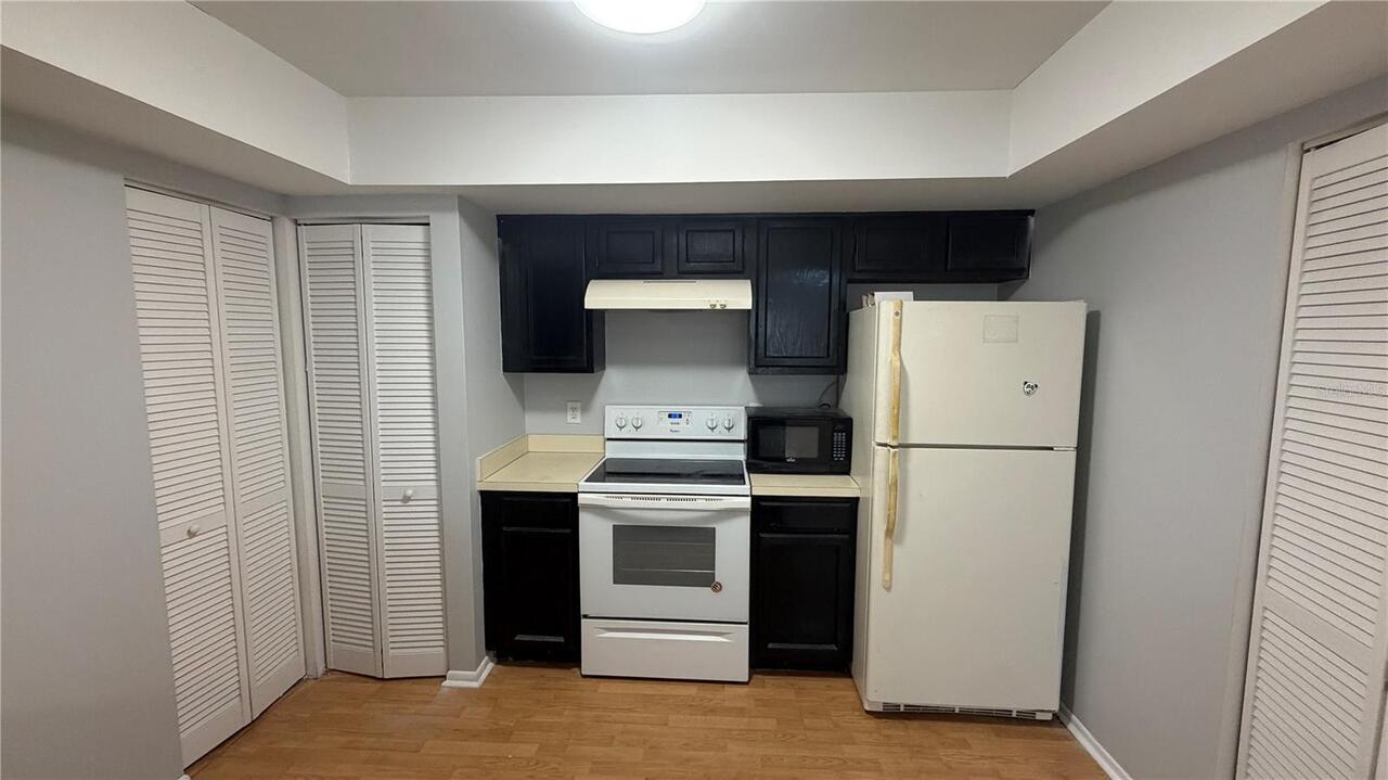 Listing Photo 9