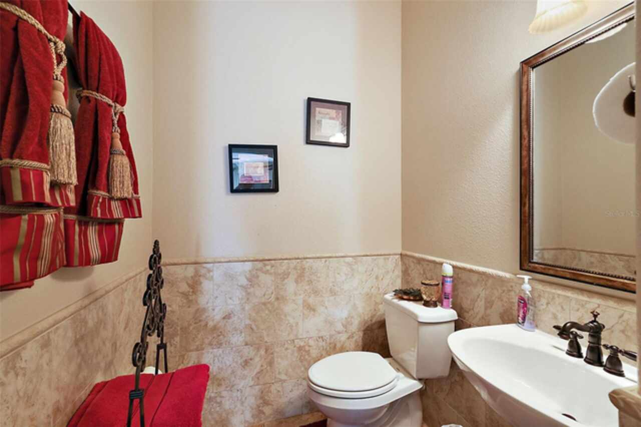 Listing Photo 10