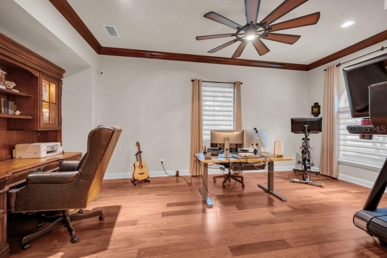 Listing Photo 6