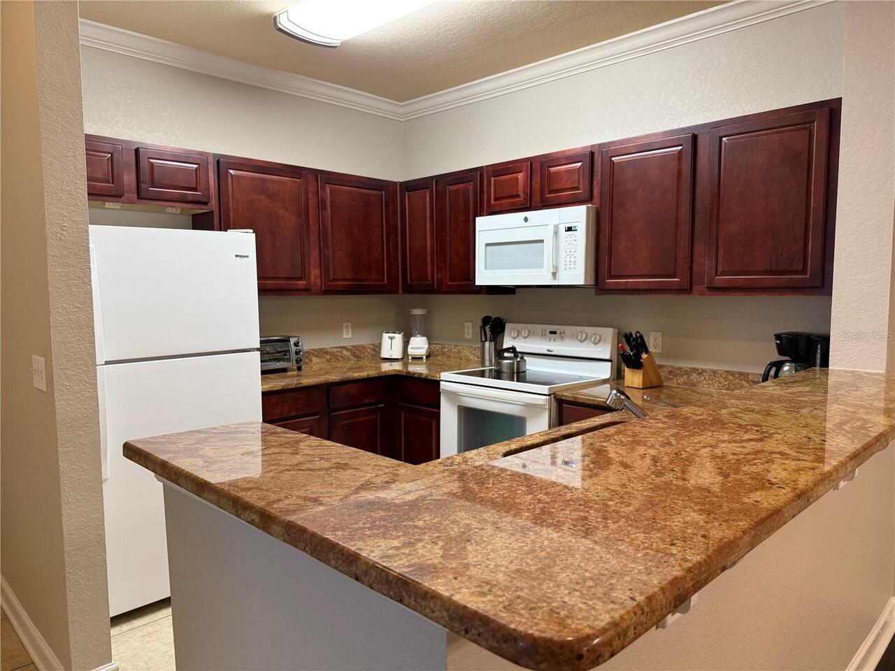 Listing Photo 8