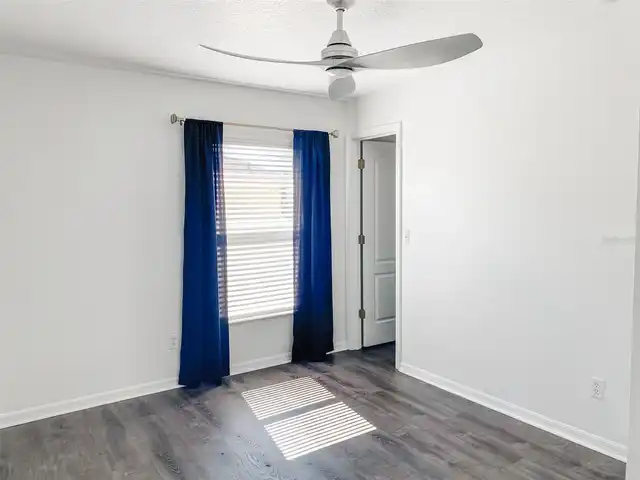 Listing Photo 20