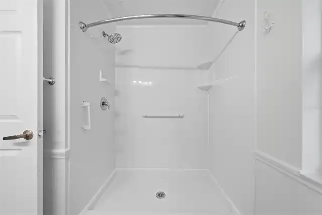 Listing Photo 17