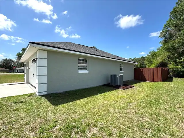 Listing Photo 7
