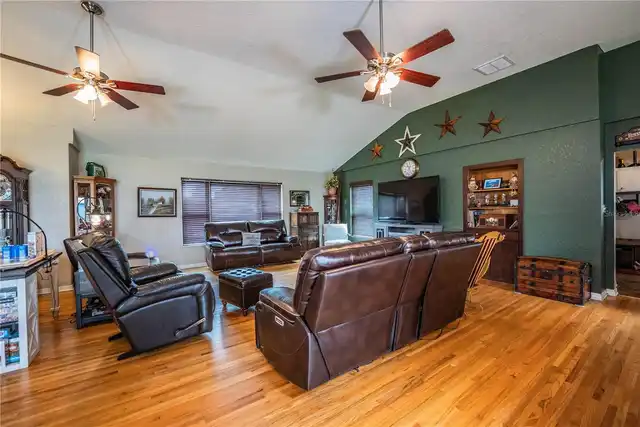 Listing Photo 42