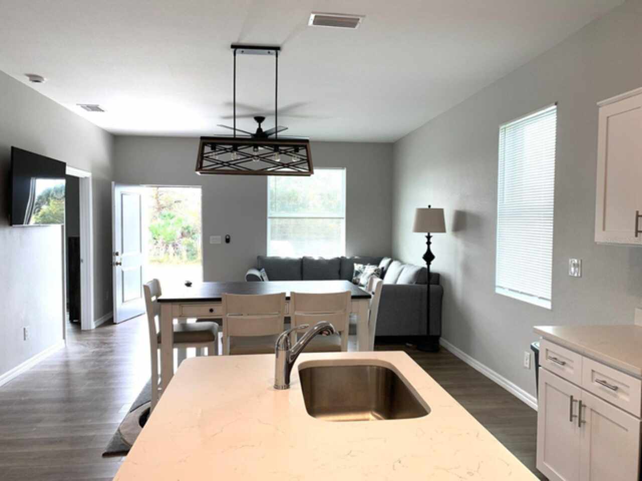 Listing Photo 9