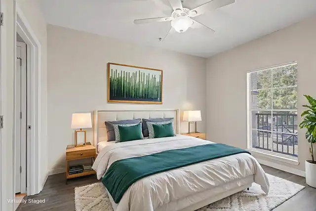 Listing Photo 12