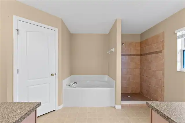 Listing Photo 19