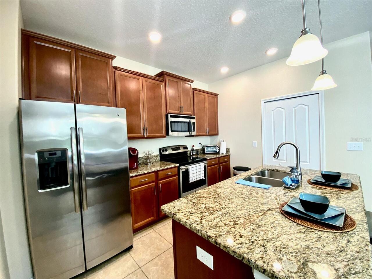 Listing Photo 6