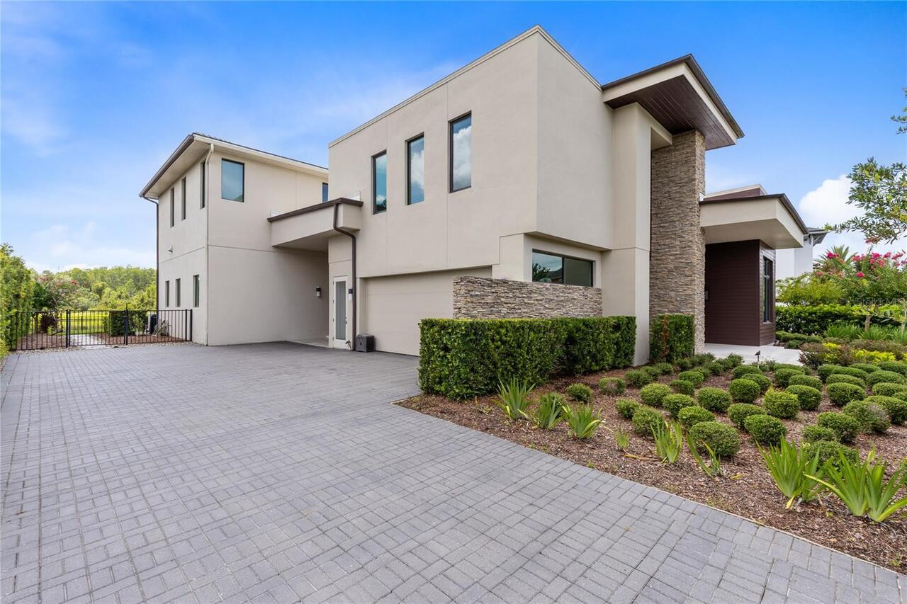 Listing Photo 16