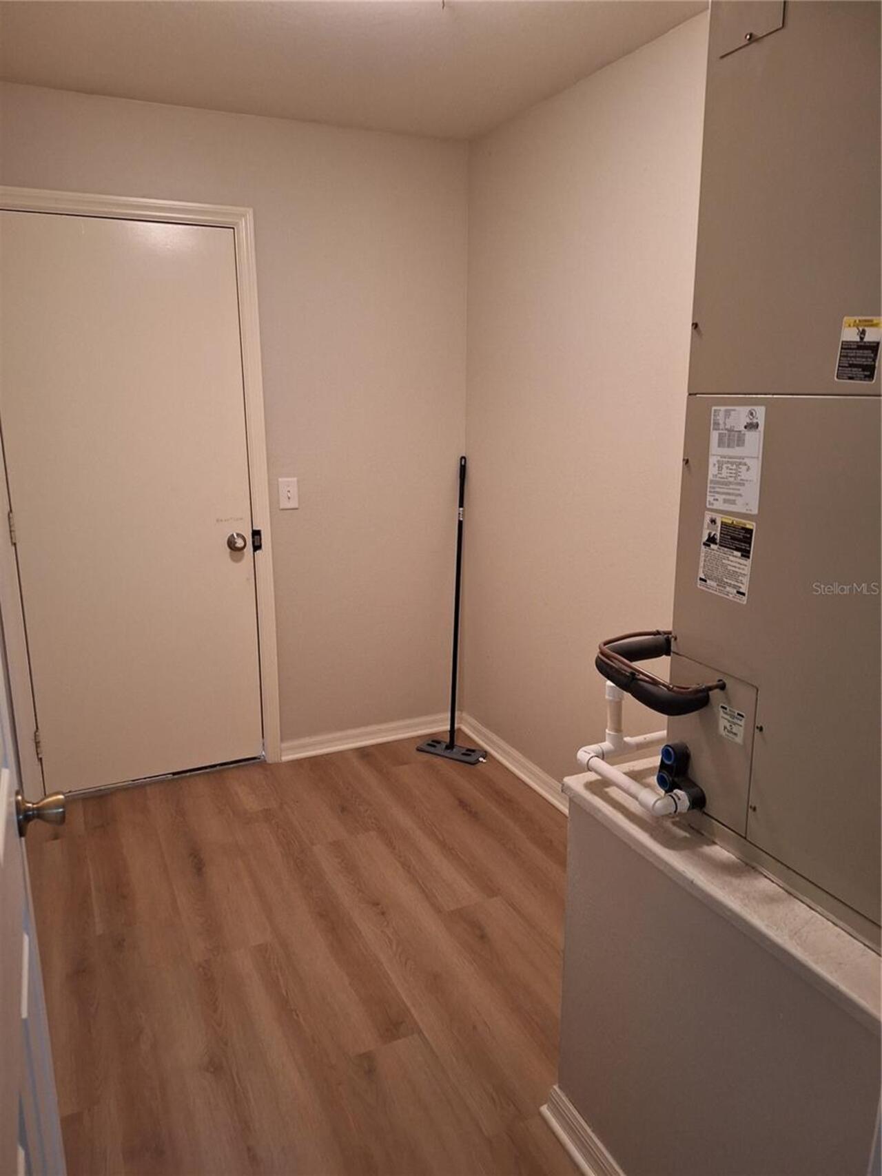 Listing Photo 14