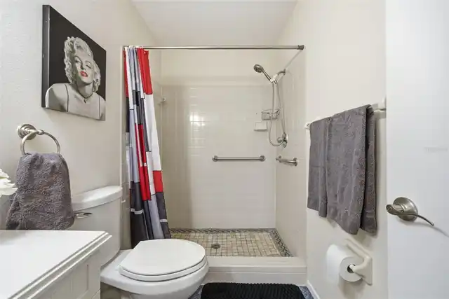 Listing Photo 22