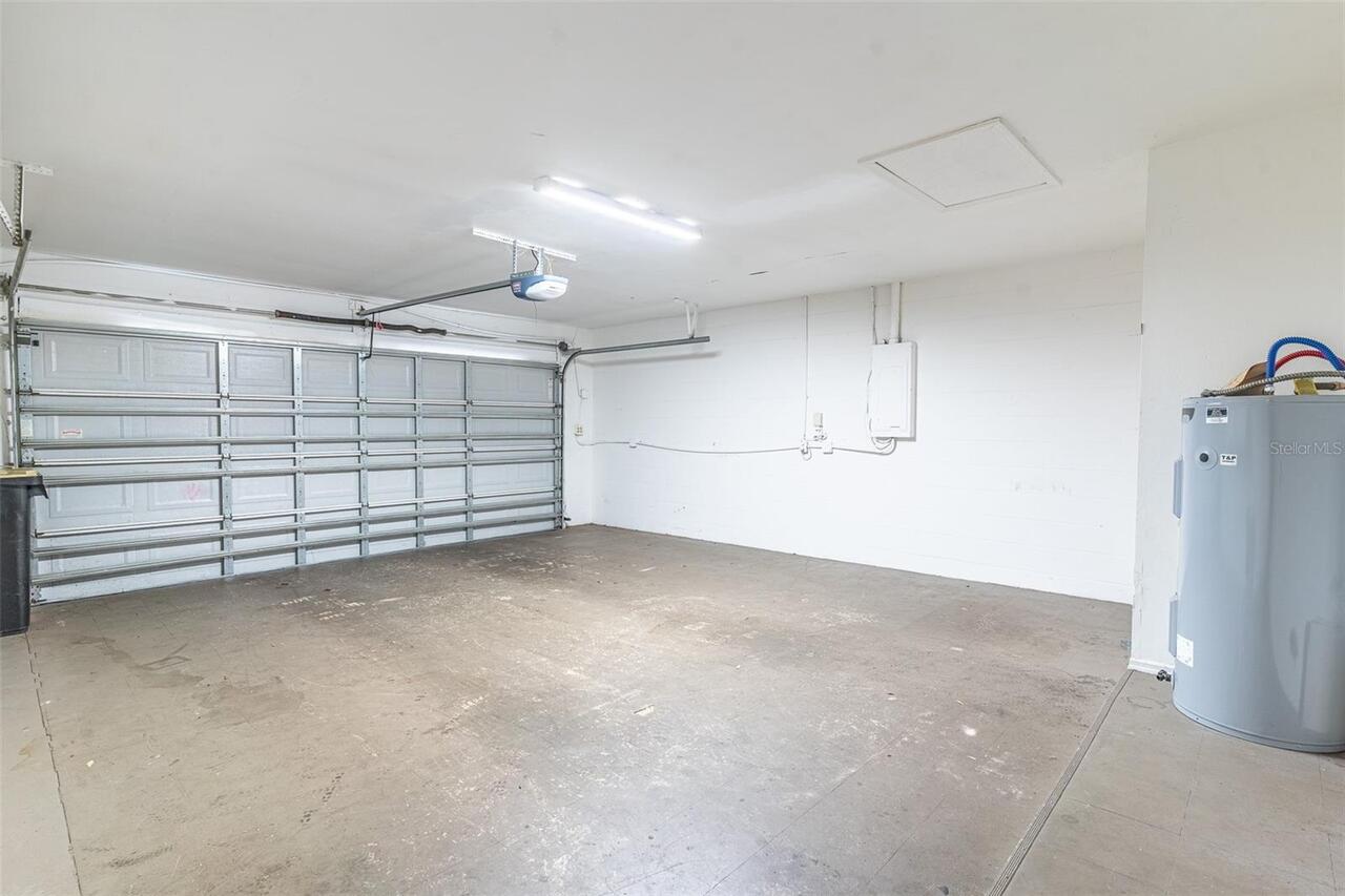 Listing Photo 11