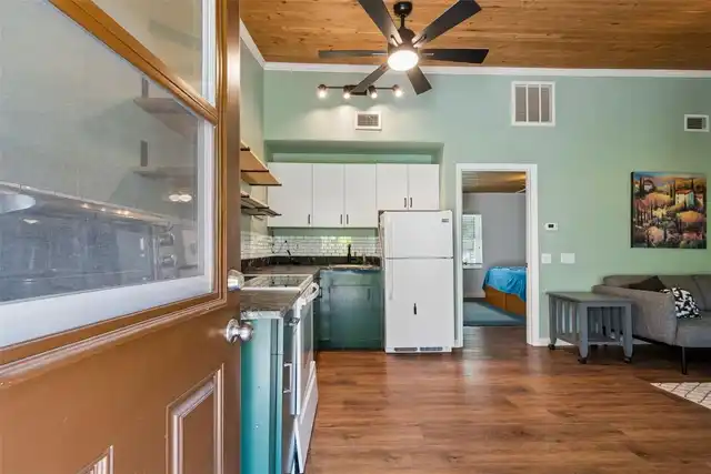Listing Photo 81