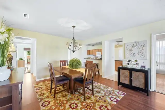 Listing Photo 14