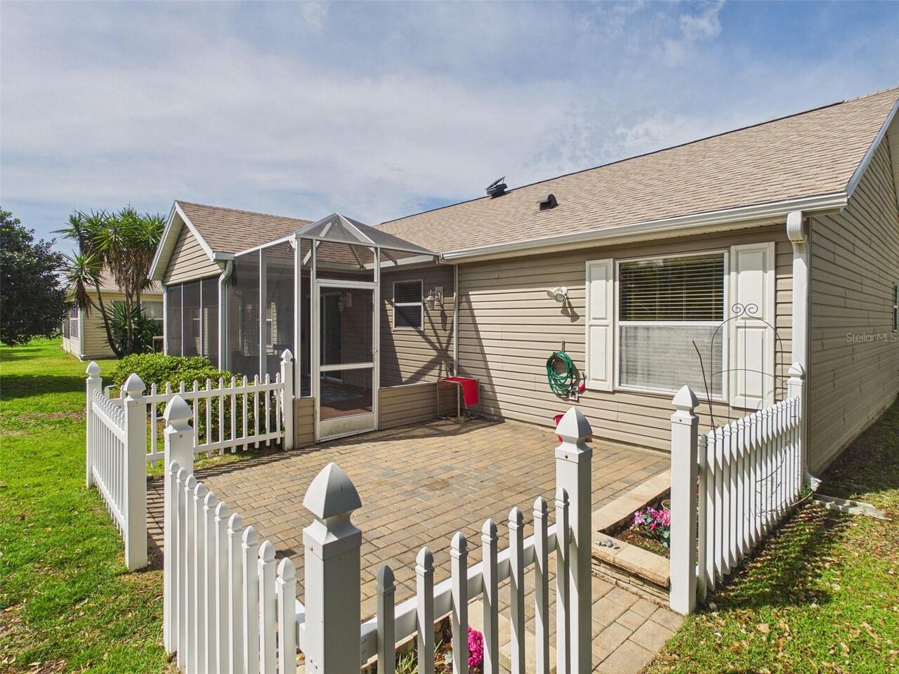 Listing Photo 6