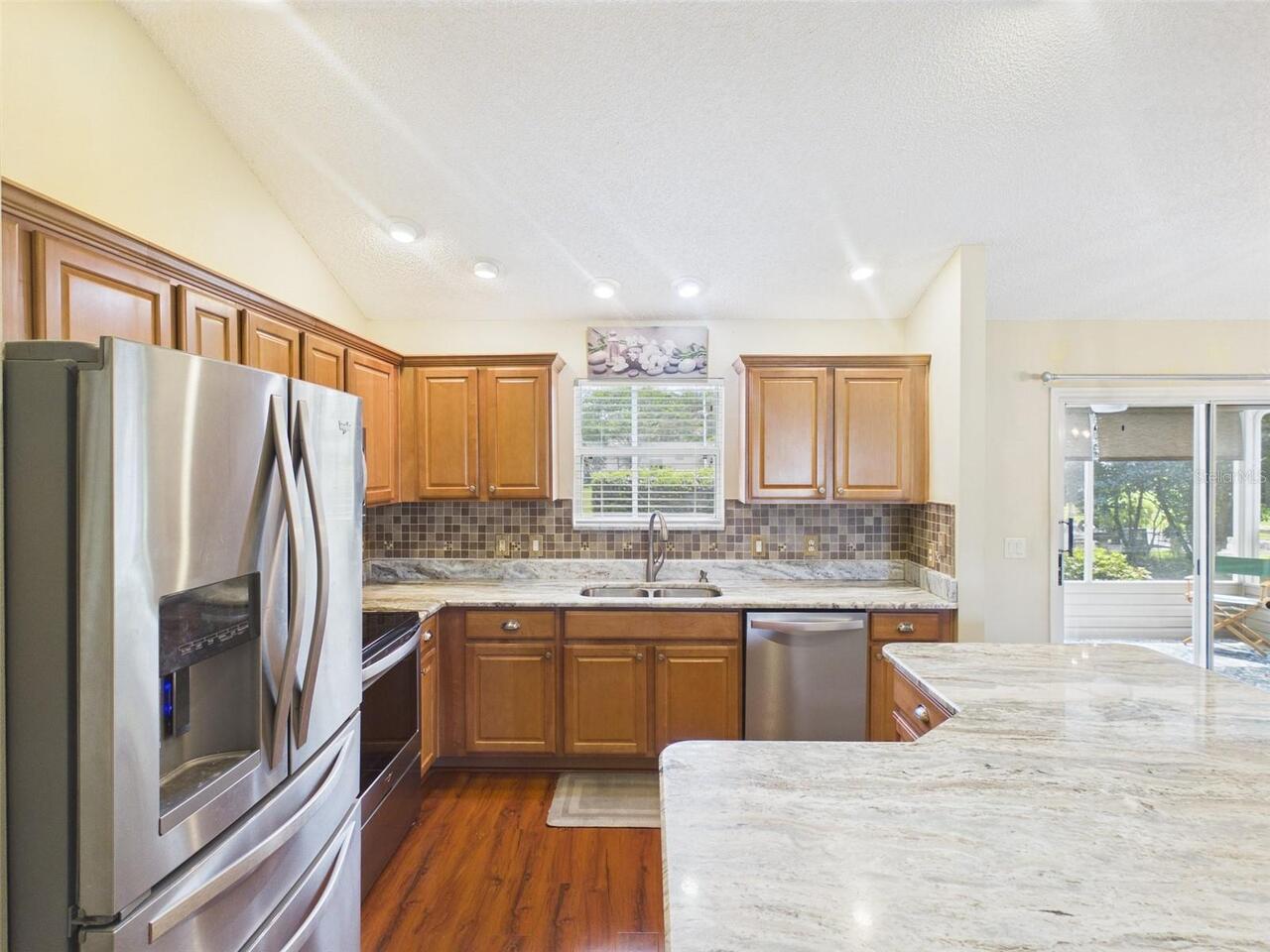Listing Photo 16