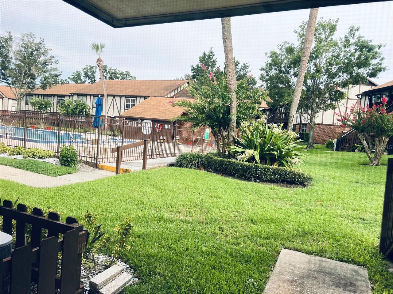 Listing Photo 12