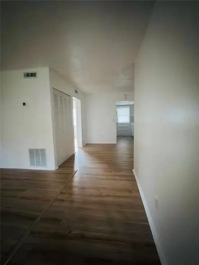 Listing Photo 28