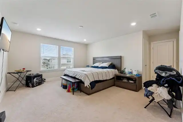 Listing Photo 14